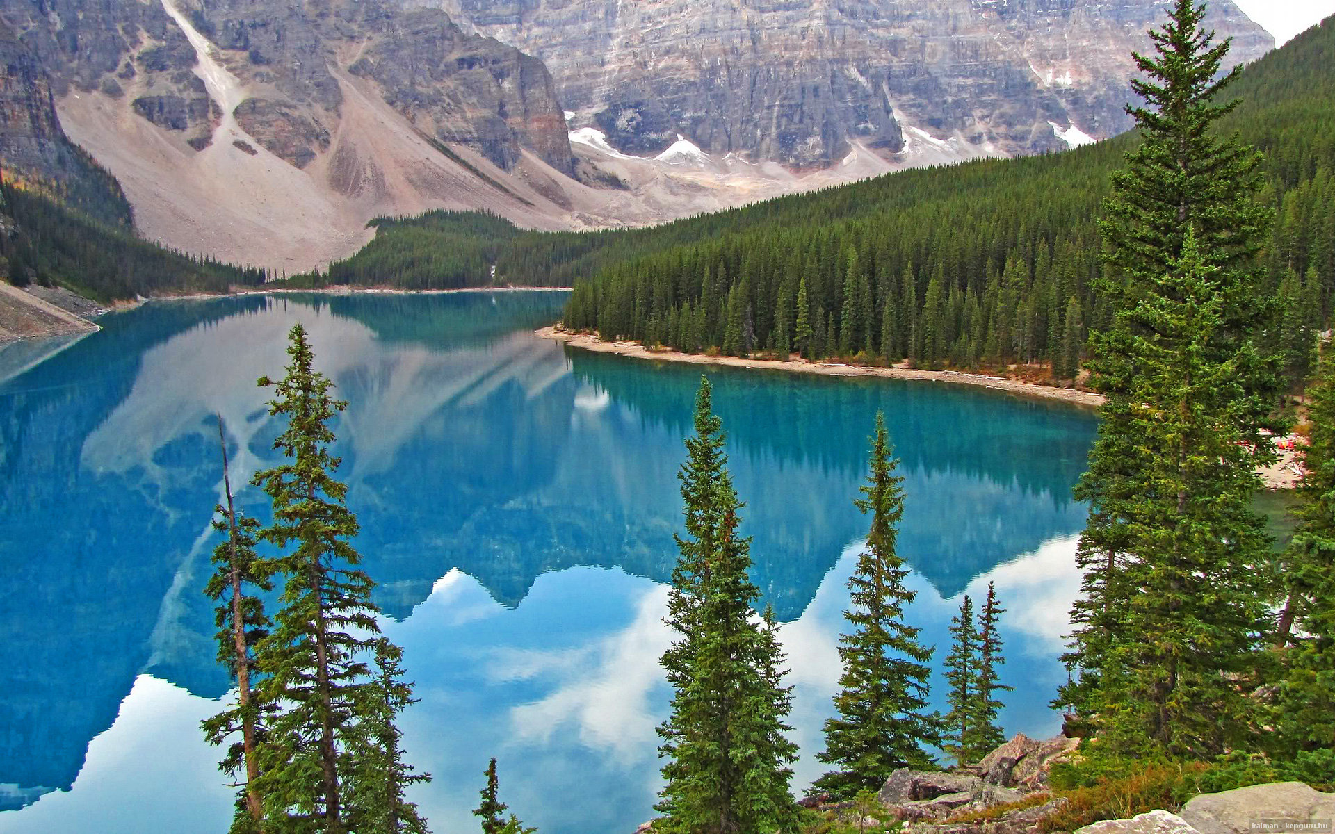 九游APP官网-快船淘汰掘金晋级西决，乔治三分10中7状态火热，快船乔治今日集锦